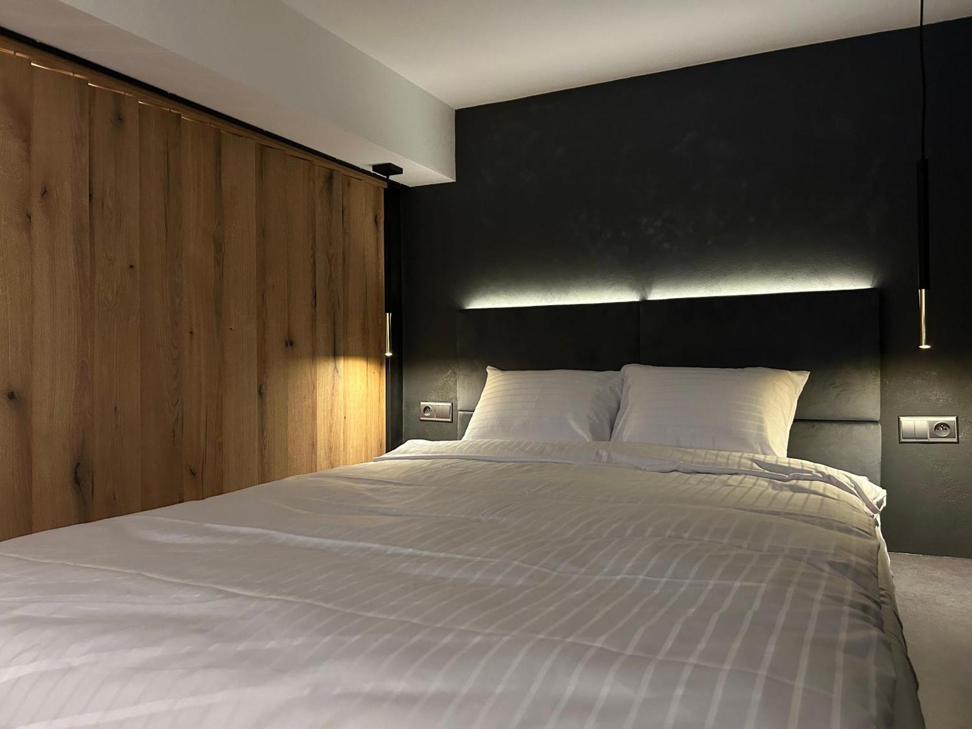 Leo Apartment Suite & Private Spa Zone - Old City براتسيلافا المظهر الخارجي الصورة