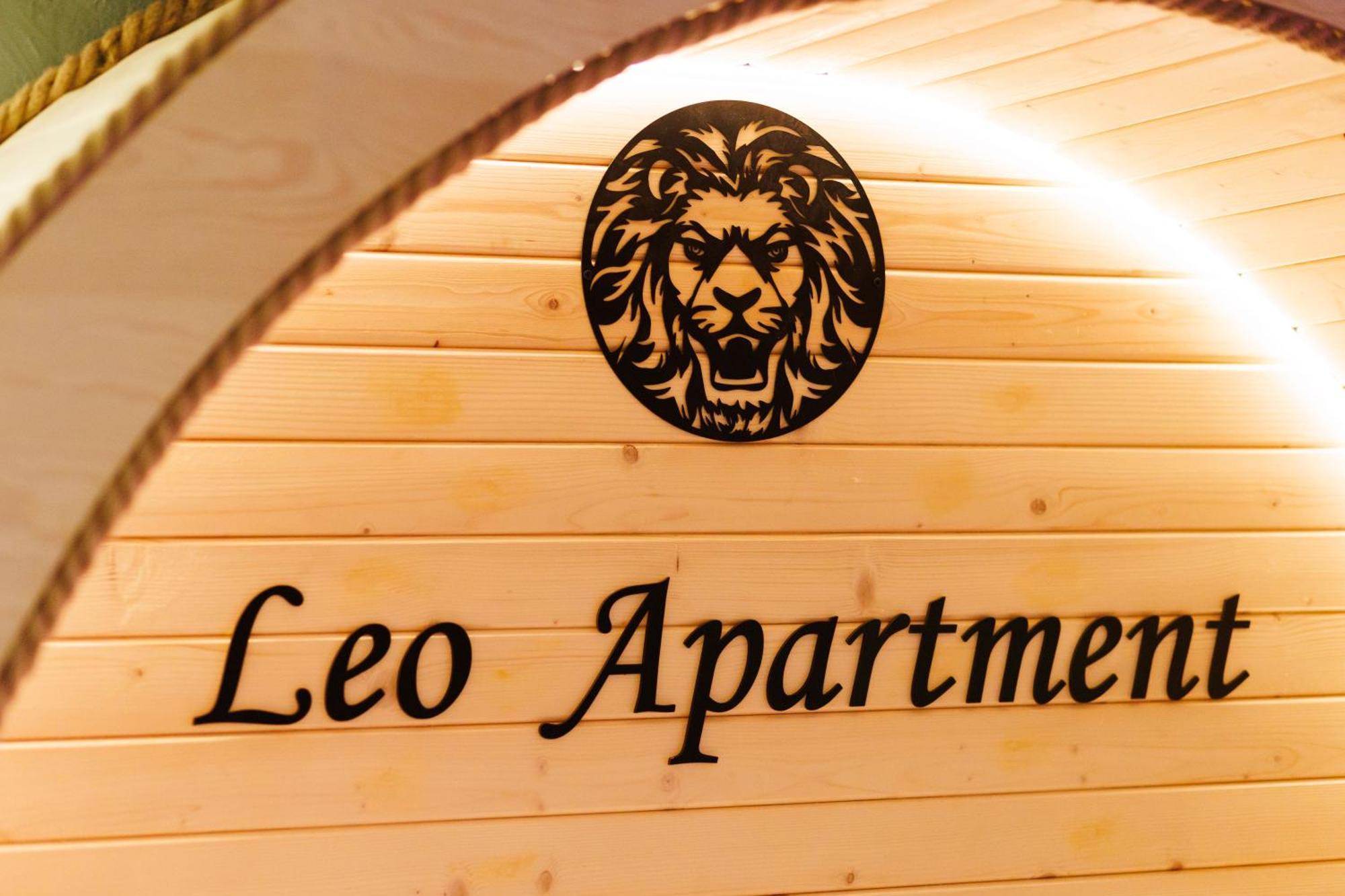 Leo Apartment Suite & Private Spa Zone - Old City براتسيلافا المظهر الخارجي الصورة