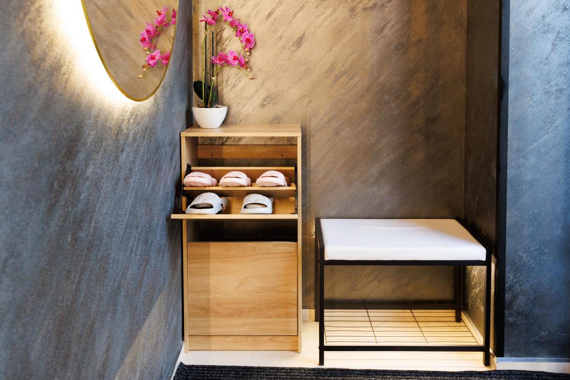 Leo Apartment Suite & Private Spa Zone - Old City براتسيلافا المظهر الخارجي الصورة